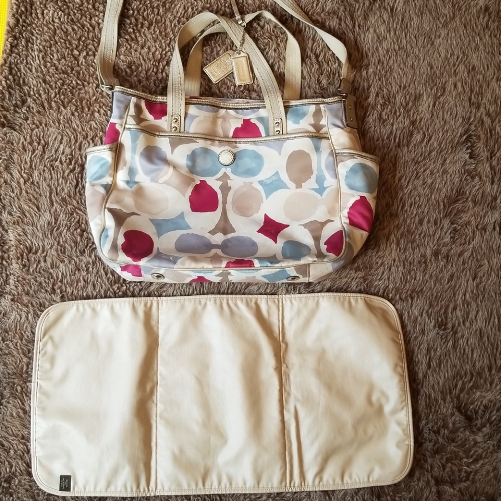 Coach F19910 Baby Bag Painted Signature C